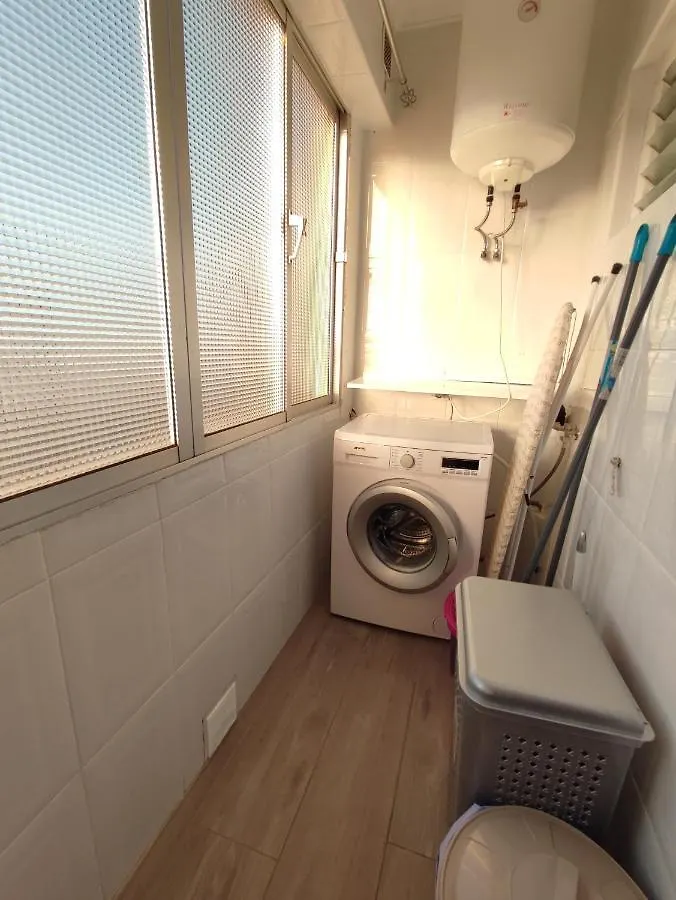 Precioso Apartamento 3 Dormitorios, Aire Acondicionado Menos 10 Min A Pie Feria Jerez De La Frontera Spain